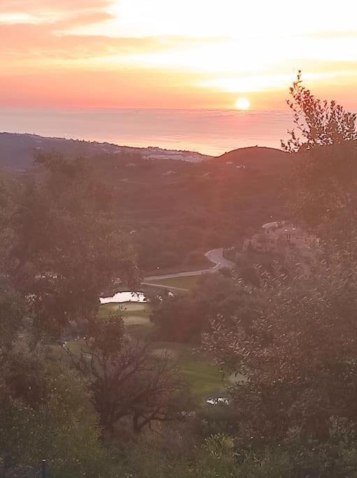 Luxury Apartment With Sea Views, Golf, Gym, Spa, 7 Pools Ojén エクステリア 写真