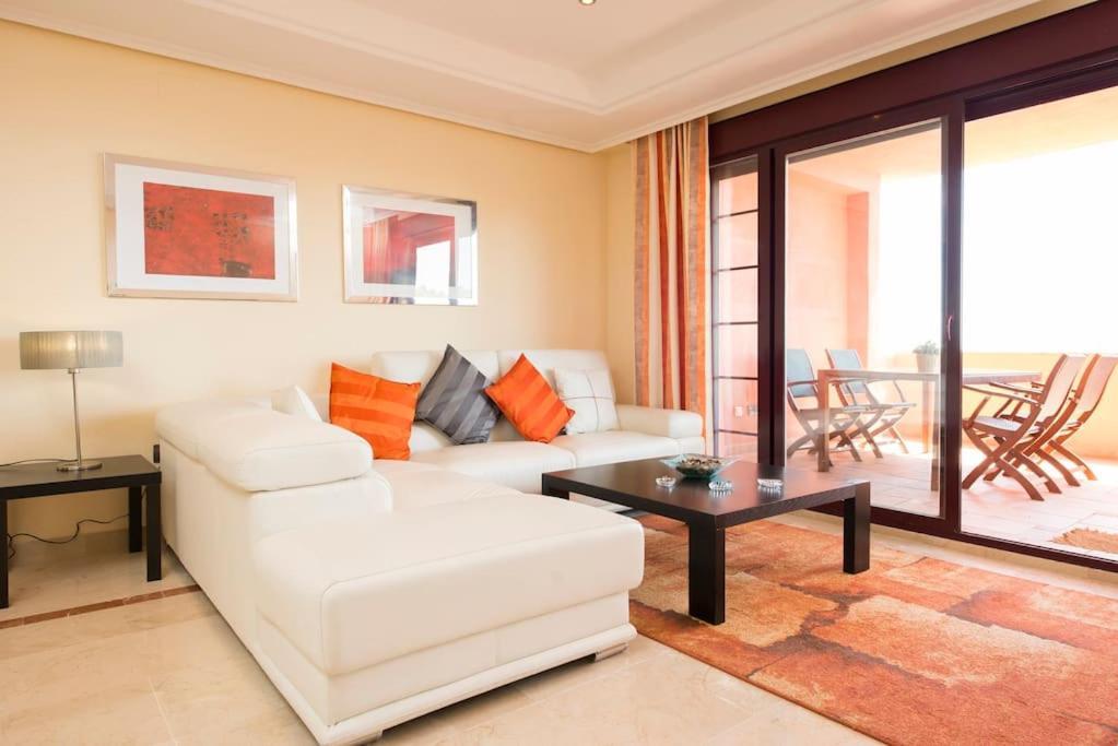 Luxury Apartment With Sea Views, Golf, Gym, Spa, 7 Pools Ojén エクステリア 写真